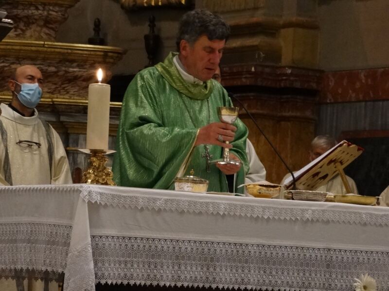 Gallery: I resti mortali di don Stefano Gerbaudo tumulati nella chiesa parrocchiale di Centallo - 5